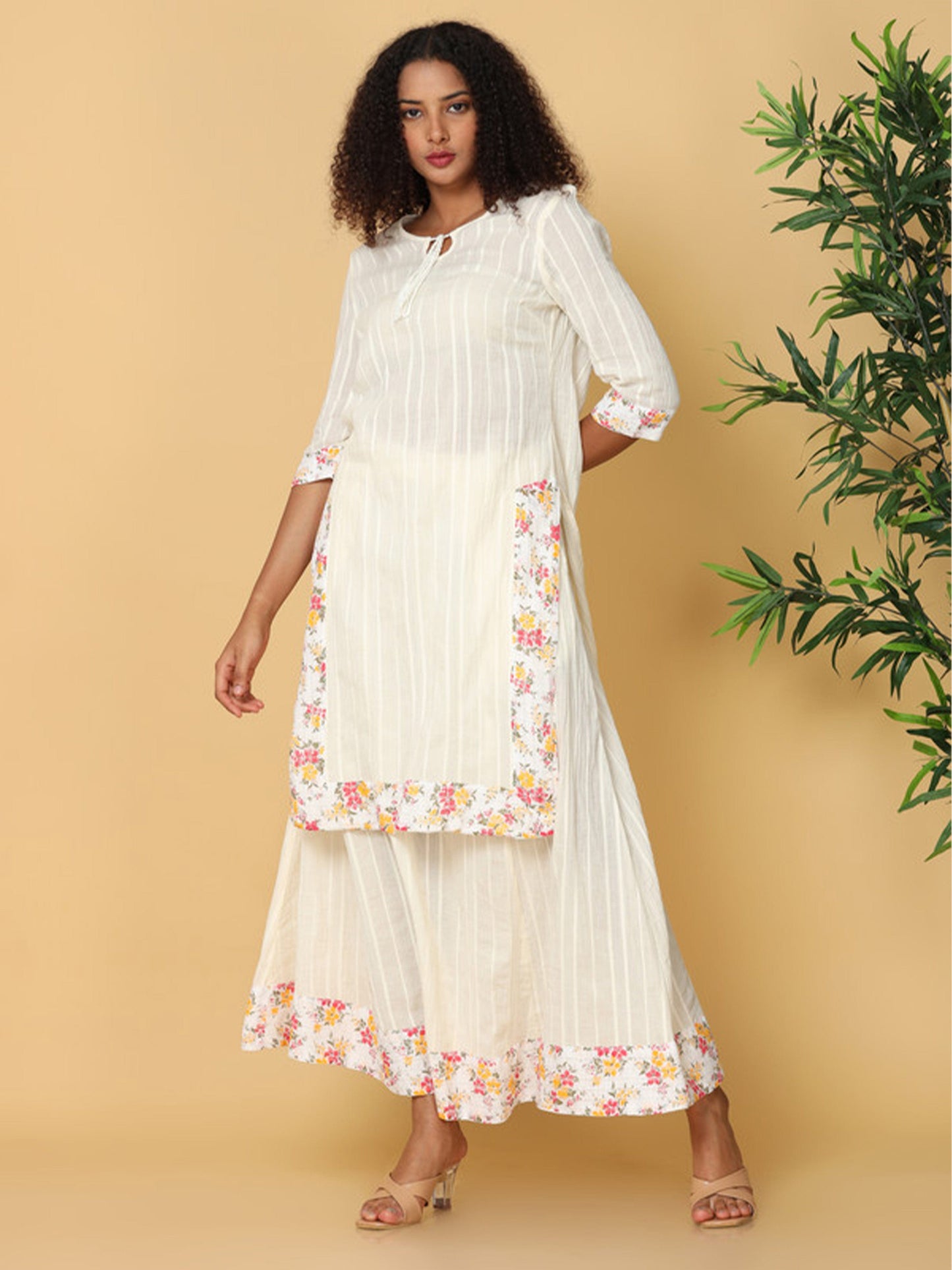 Hassu's Women Off White 3/4th Sleeves Cotton Floral Regular Knee Length Key Hole Neckline Kurta Set -Without Dupatta