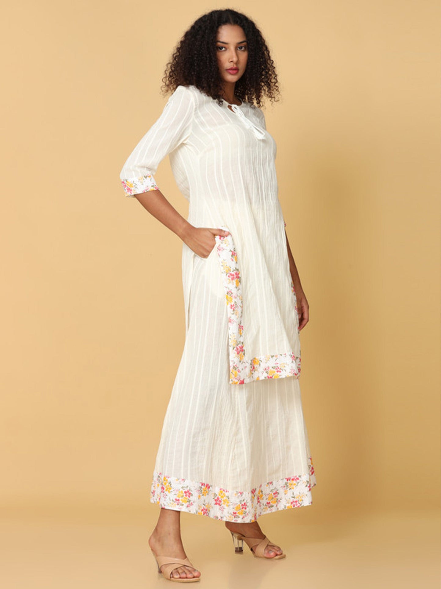 Hassu's Women Off White 3/4th Sleeves Cotton Floral Regular Knee Length Key Hole Neckline Kurta Set -Without Dupatta