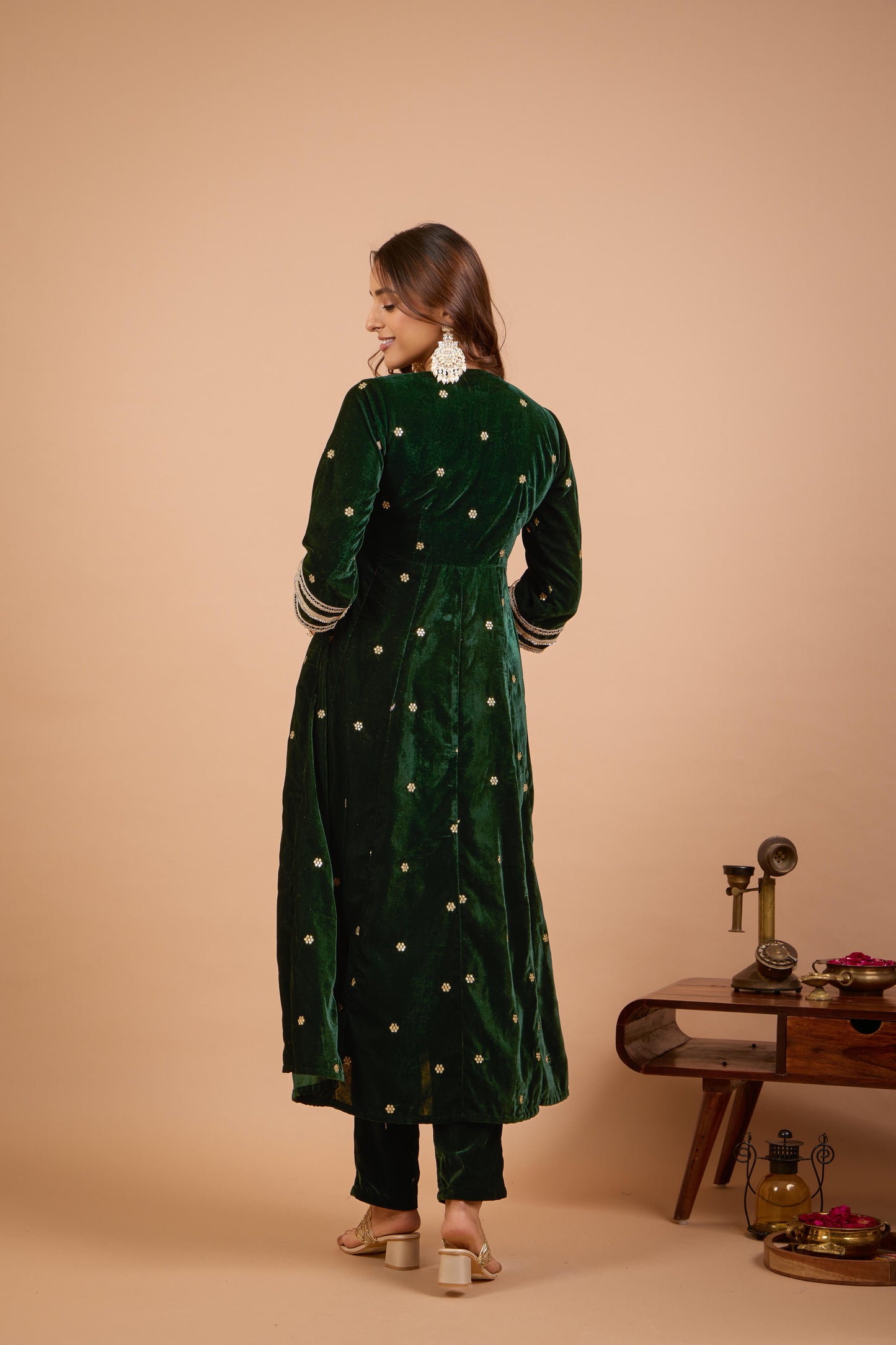 Nazaakat Jugni Emerald Glow Velvet Anarkali