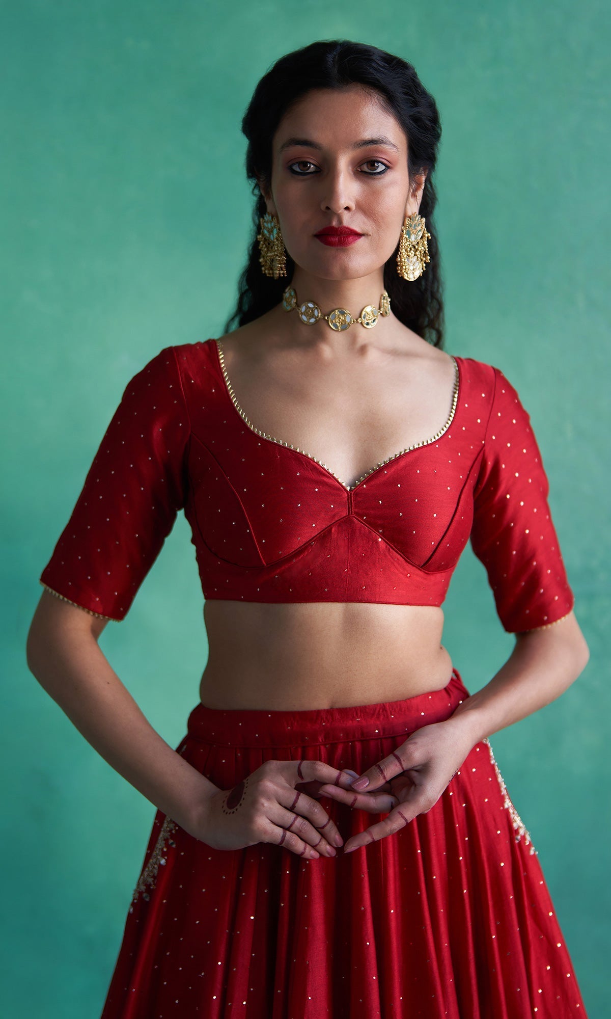 Aamna Sharif in Haseena Red Mukaish Chanderi Lehenga With Choli Cut Blouse And Embroidered Dupatta (Set Of 3)