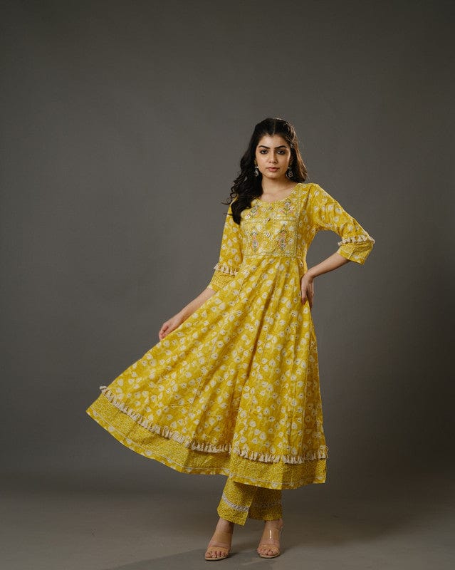 Yellow 3/4th Sleeve Cotton Abstarct Batik Print, Machine Embroidery Calf Length Kurta Set - With Dupatta