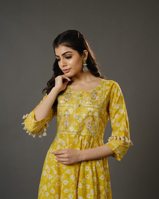 Yellow 3/4th Sleeve Cotton Abstarct Batik Print, Machine Embroidery Calf Length Kurta Set - With Dupatta