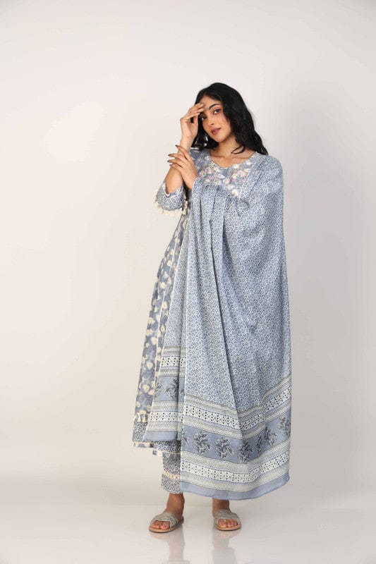 Grey 3/4th Sleeves Cotton All over print floral Calf length Kurta Set - With Dupatta