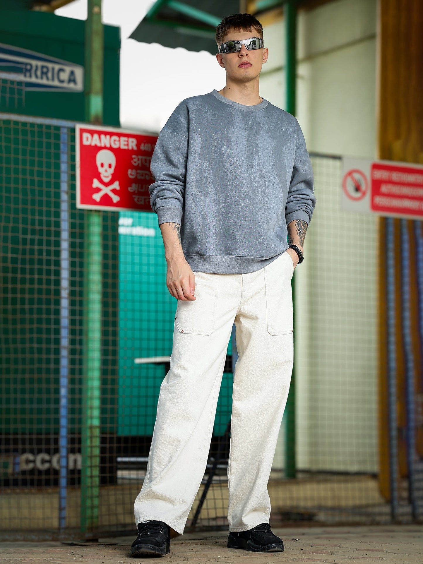 Dissolve Spray Light Grey Sweatshirt
