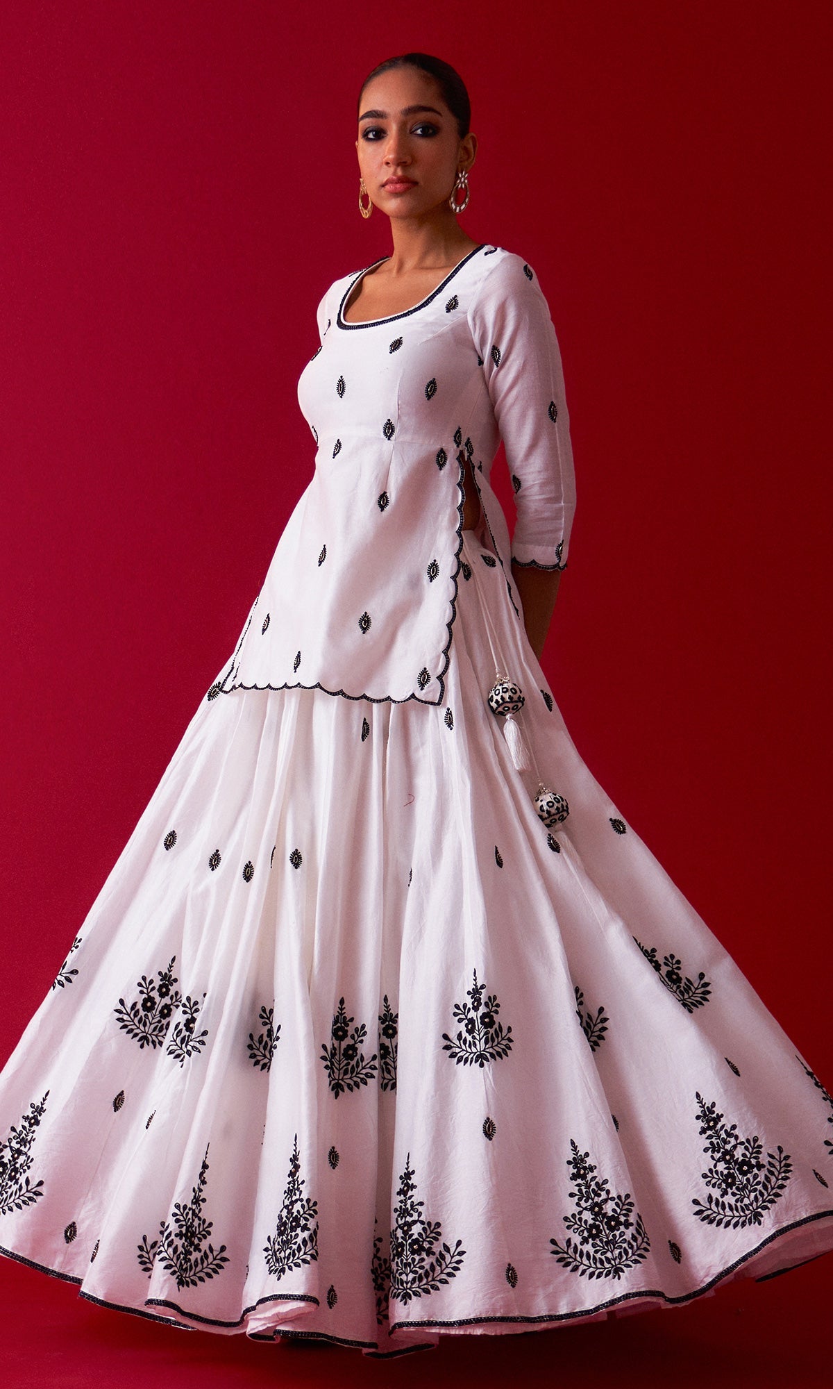 Rooh-e-daari White Embroidered Lehenga With Short Kurti And Dupatta Set Of 3