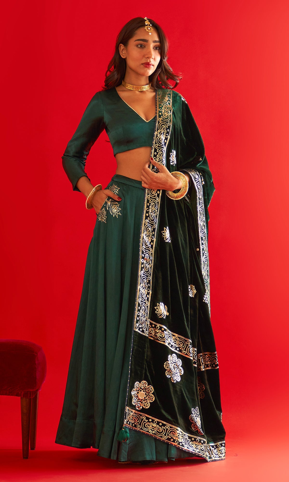 Sufiya Foil Green Pocket Lehenga With Blouse And Shawl (Set Of 3)