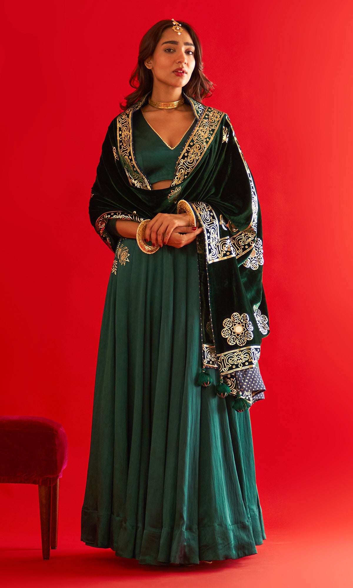 Sufiya Foil Green Pocket Lehenga With Blouse And Shawl (Set Of 3)