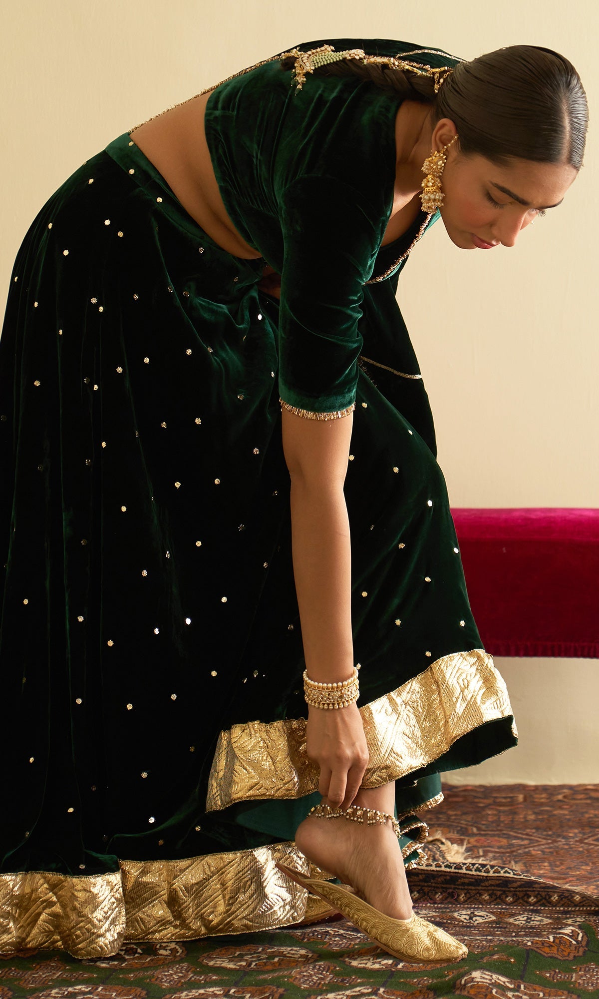 Sufiya Velvet Green Embroidered Mukaish lehenga with velvet blouse and shawl (set of 3)