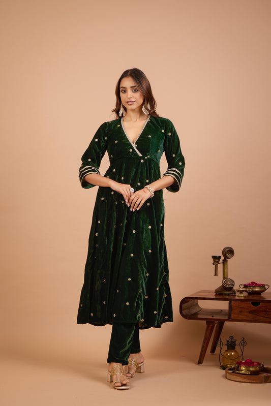 Nazaakat Jugni Emerald Glow Velvet Anarkali