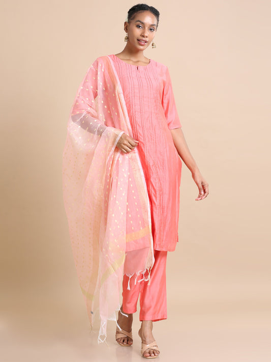 Salmon Elbow sleeves Cotton silk Thread work Regular fit Calf length Kurta Set - With Dupatta