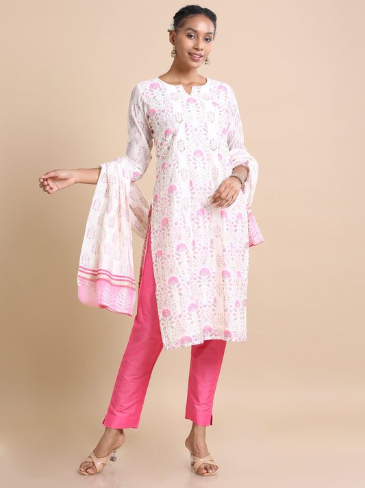 Pink 3/4th sleeves Chanderi Floral print Regular fit Calf length Kurta Set - With Dupatta