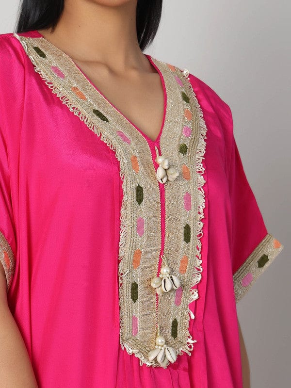 Pink Elbow Sleeves Chanderi Lace attachament on neck placket Calf length Kurta Set - Without Dupatta
