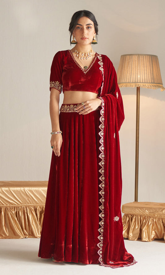 Khizaan Embroidered Red velvet Lehenga set with scalloped shawl   Set of 3