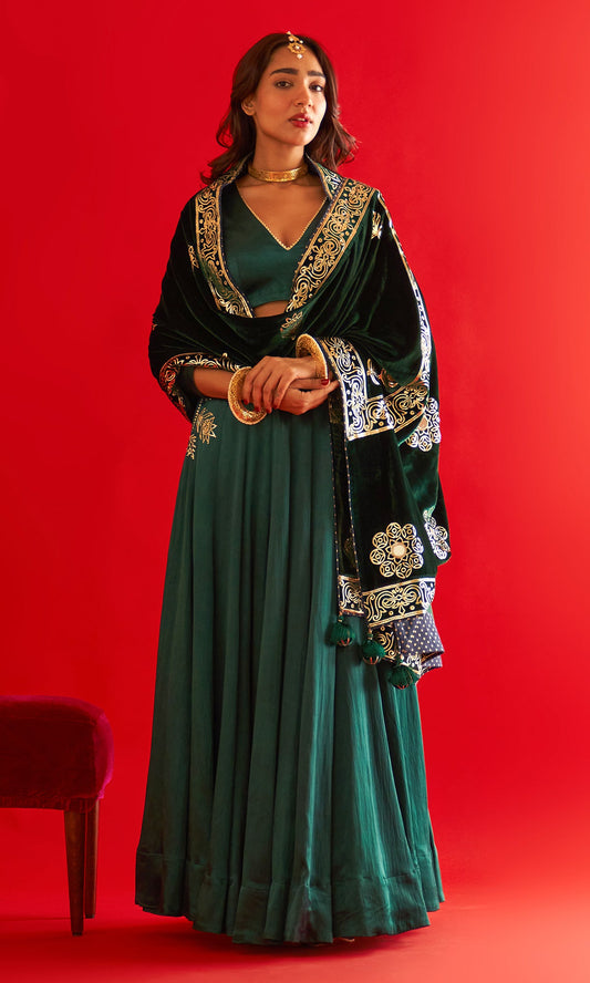 Sufiya Foil Green Pocket Lehenga With  Blouse And Shawl (Set Of 3)