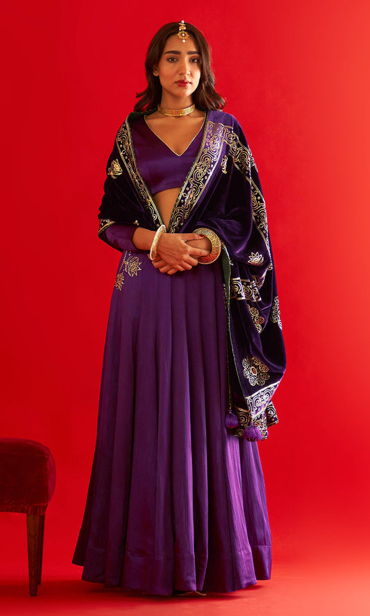 Sufiya Foil Purple Pocket Lehenga With  Blouse And Shawl (Set Of 3)