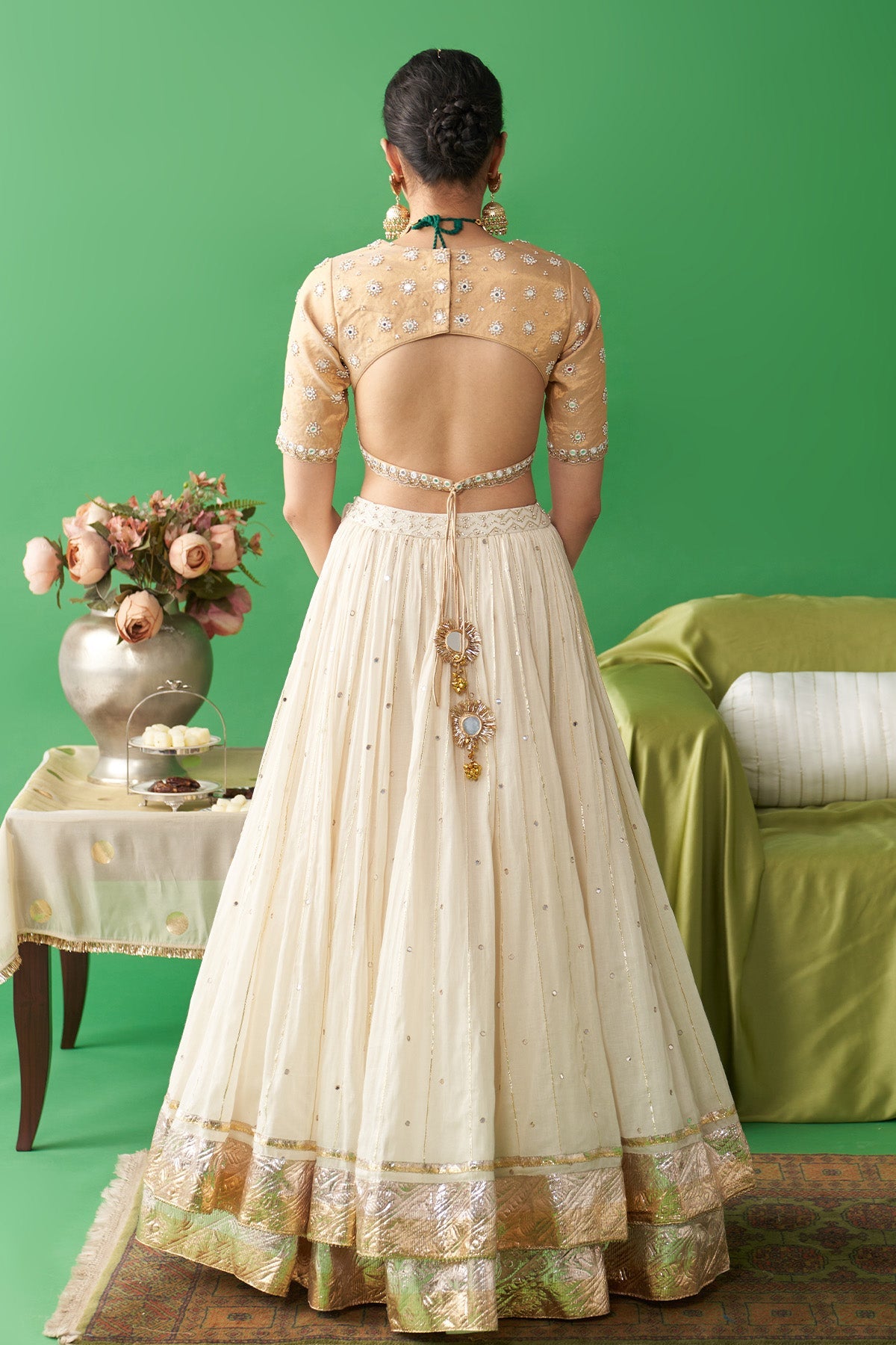 Jhoom Ivory double layer lehenga with embroidered blouse and chaand dupatta (set of 3)